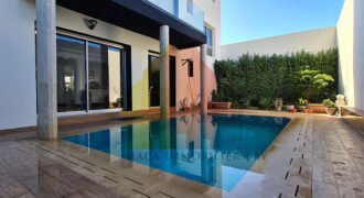 Villa 4 chambres piscine sur trois niveaux