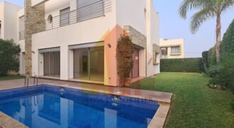 Villa 350 m2 4 chambres piscine sur un terrain de 500m2