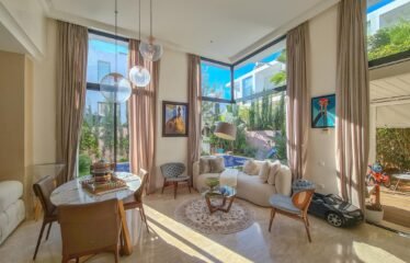Villa luxe rénovée à vendre en résidence sécurisée à Dar Bouazza
