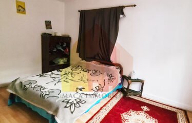 Charmante maison de Douar 2 chambres sur un terrain de 1000 m2 au centre de Dar Bouazza