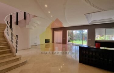 Villa haut standing 3 chambres jardin et grande réception à Ain Diab