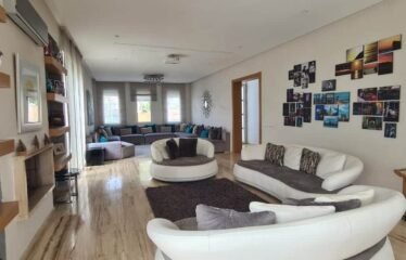 Jolie villa avec 4 chambres dans une résidence calme Dar Bouazza