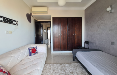 Appartement 2 chambres vue sur mer en résidence avec piscine à Darbouazza