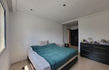 Villa triplex avec piscine à Anfa