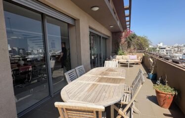 Duplex avec terrasse en location