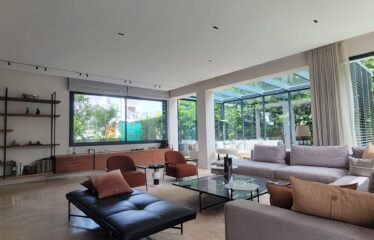 Très belle villa contemporaine de luxe en location