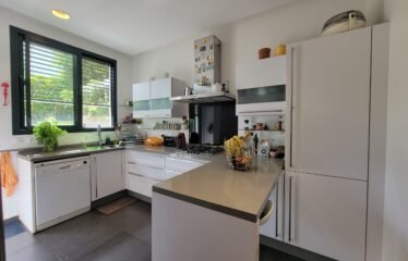 Très belle villa contemporaine de luxe en location