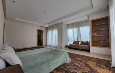 Villa moderne 4 suites jardin piscine