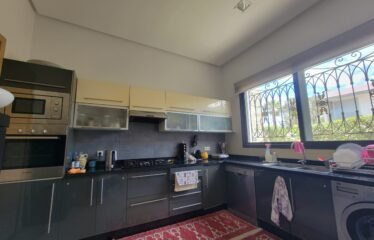 À VENDRE – Magnifique Villa d’Angle à Dar Bouazza – Résidence Sécurisée, Piscine