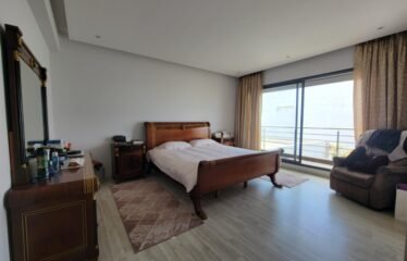 À VENDRE – Magnifique Villa d’Angle à Dar Bouazza – Résidence Sécurisée, Piscine