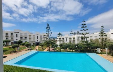 Splendide Appartement Meublé avec Vue Mer à Dar Bouazza – Résidence Sécurisée, Piscines et Salle de Sport