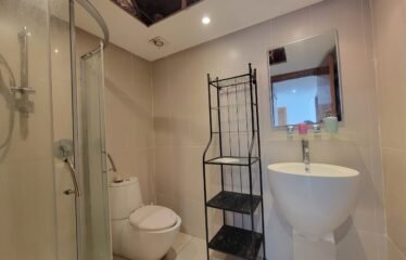Splendide Appartement Meublé avec Vue Mer à Dar Bouazza – Résidence Sécurisée, Piscines et Salle de Sport