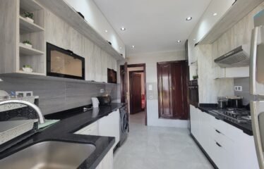 À louer – Superbe villa rénovée avec piscine dans résidence sécurisée