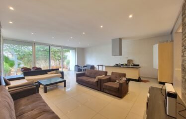 Magnifique appartement en rez de jardin dans une résidence sécurisé.