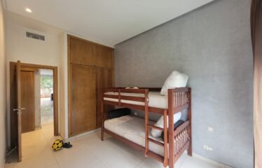 Magnifique appartement en rez de jardin dans une résidence sécurisé.