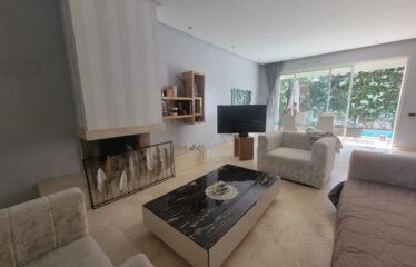 Superbe Villa Meublée 4 Chambres avec Piscine à Dar Bouazza