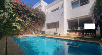 Superbe Villa Meublée 4 Chambres avec Piscine à Dar Bouazza