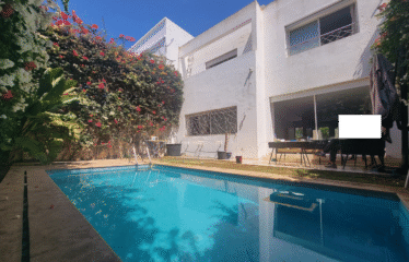 Superbe Villa Meublée 4 Chambres avec Piscine à Dar Bouazza