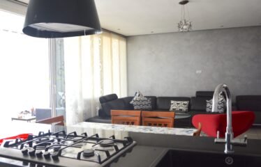 Appartement 2 chambres, premier étage, en résidence sécurisée