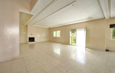 Villa familiale de standing à louer – Dar Bouazza – 4 chambres Jardin