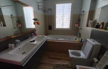 Villa de Prestige en vente avec Piscine à Dar Bouazza