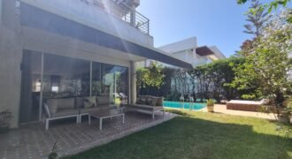 Villa 4 chambres sous-sol spacieux avec Piscine à Dar Bouazza