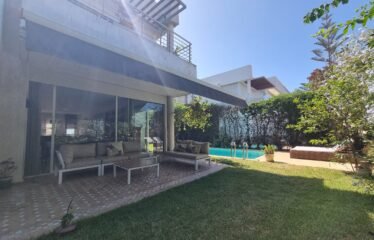 Villa 4 chambres sous-sol spacieux avec Piscine à Dar Bouazza