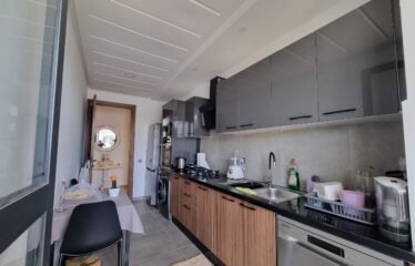 Bel Appartement Meublé avec Terrasse ensoleillée à Dar Bouazza