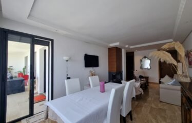 Bel Appartement Meublé avec Terrasse ensoleillée à Dar Bouazza