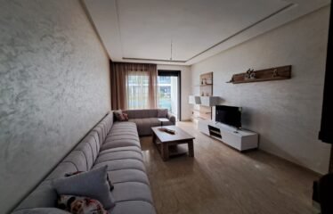 Magnifique appartement meublé en rez-de-jardin, front de mer – Résidence haut standing