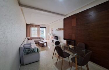 Magnifique appartement meublé en rez-de-jardin, front de mer – Résidence haut standing
