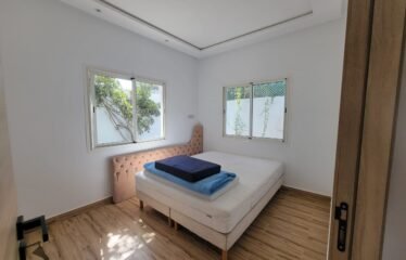 Charmante Maison de Plain-Pied avec Jardin à Dar Bouazza