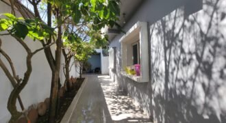 Charmante Maison de Plain-Pied avec Jardin à Dar Bouazza