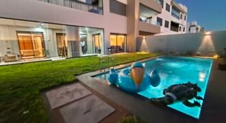 Appartement rez de jardin avec piscine privative