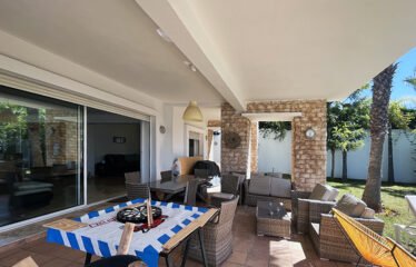 🏡 Location Villa de Luxe à Dar Bouazza – Élégance, Espace et Confort Absolu 🌴