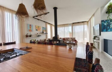 🌴 Villa haut standing meublée à louer à Dar Bouazza – Proche de l’océan 🌊