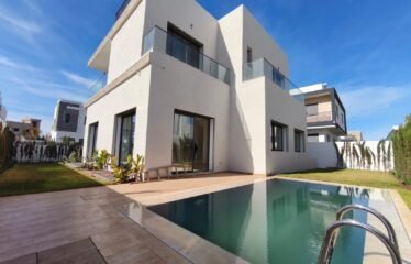 À louer – Villa de rêve à Dar Bouazza