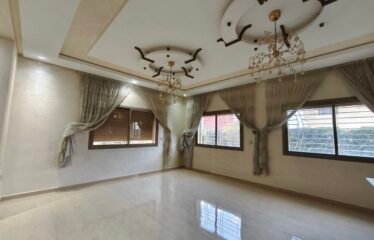 Villa 4 chambres jardin piscine en location