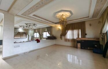 Villa 4 chambres jardin piscine en location