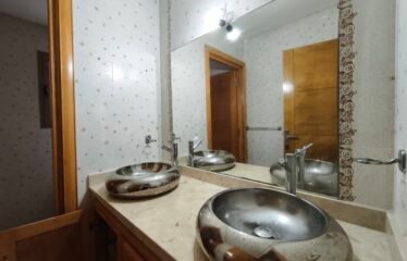 Villa 4 chambres jardin piscine en location