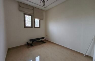 Villa 4 chambres jardin piscine en location