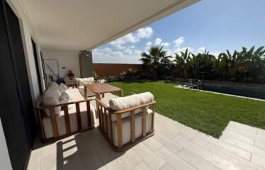 Rez de jardin de luxe avec piscine privative