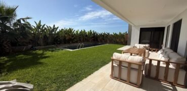 Rez de jardin de luxe avec piscine privative